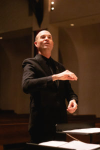 Robert Istad conducting